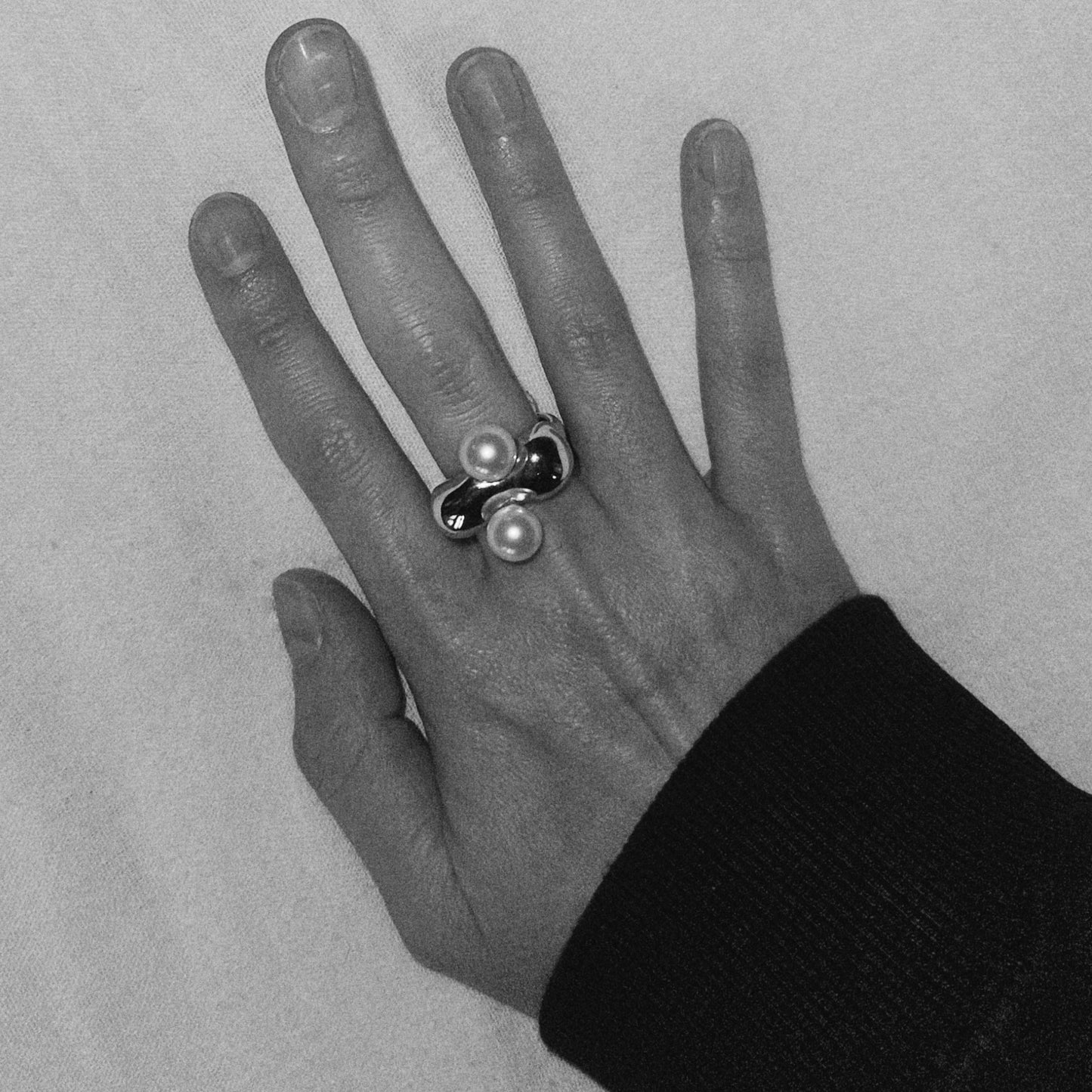 Puff pearl ring