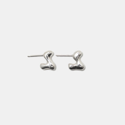 Little L earrings