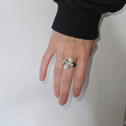 Puff pearl ring